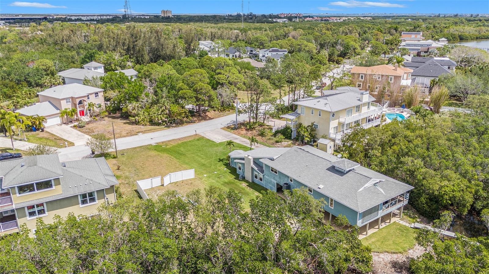 FLORIDA RIVIERA 10 - Land