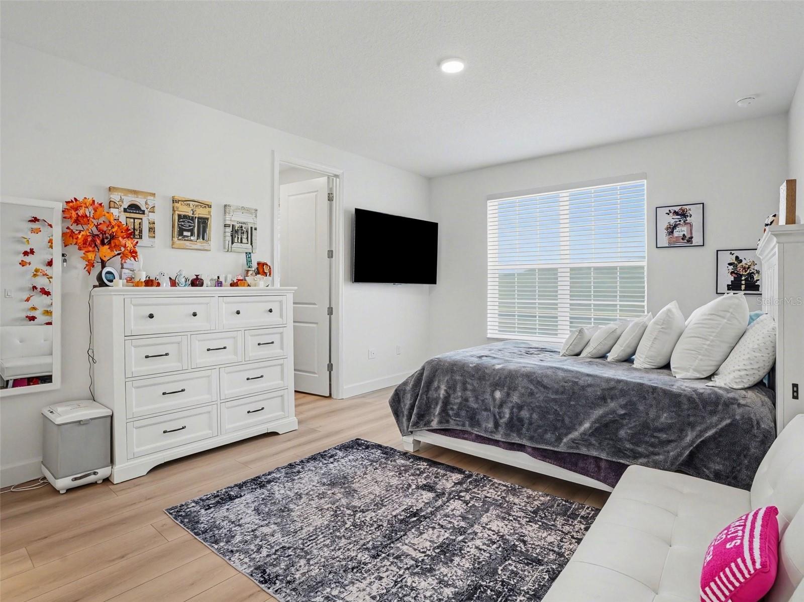 HAWKS OVERLOOK - Residential