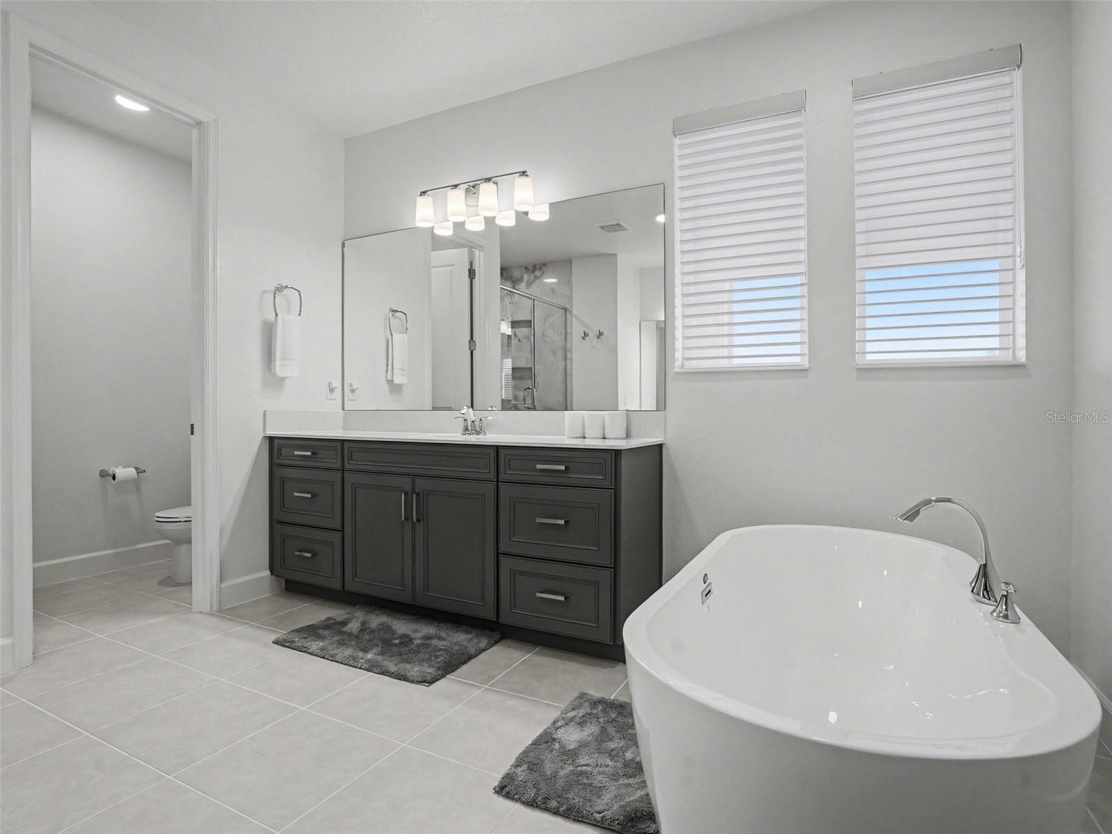 HAWKS OVERLOOK - Residential