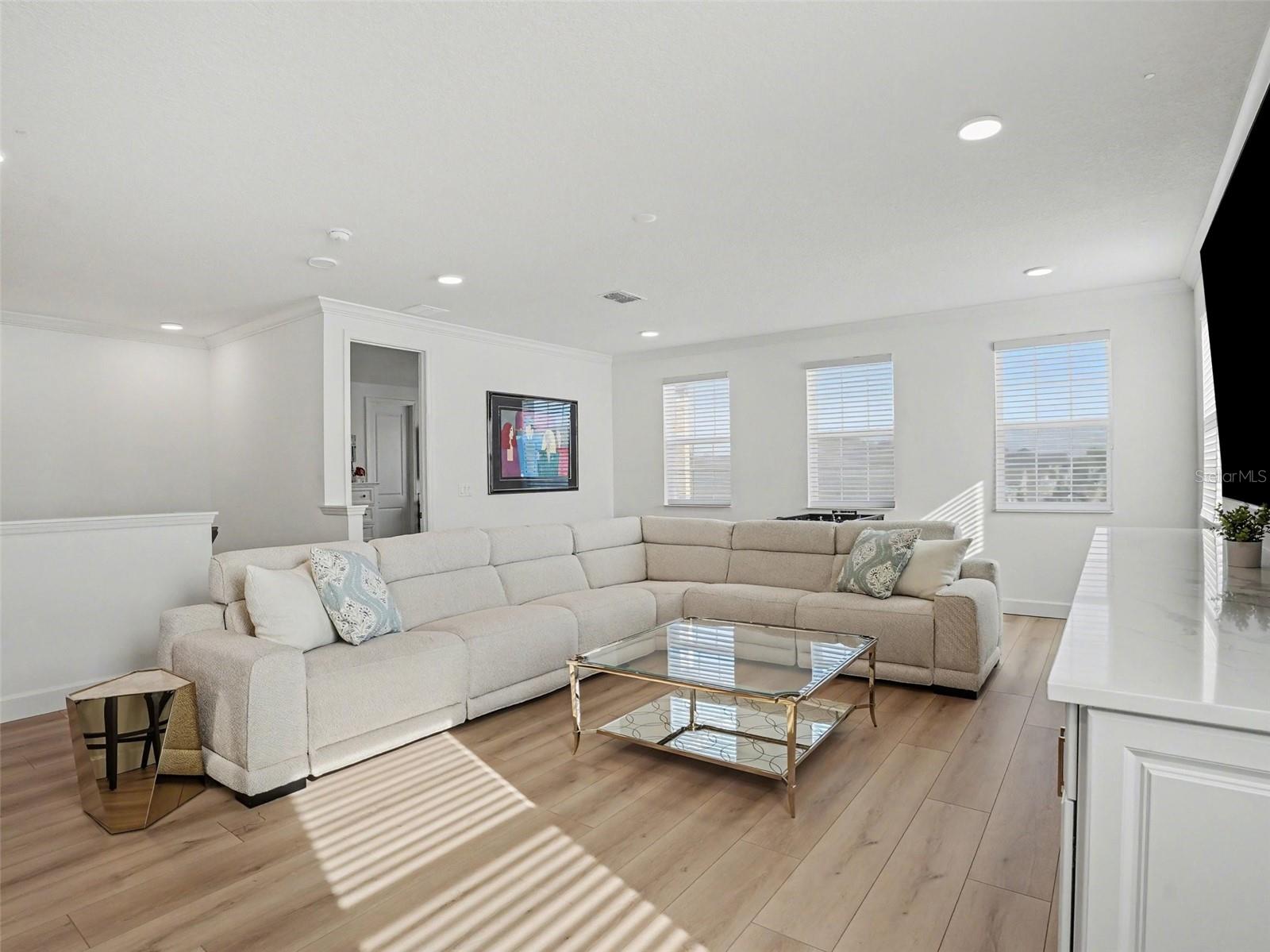 HAWKS OVERLOOK - Residential