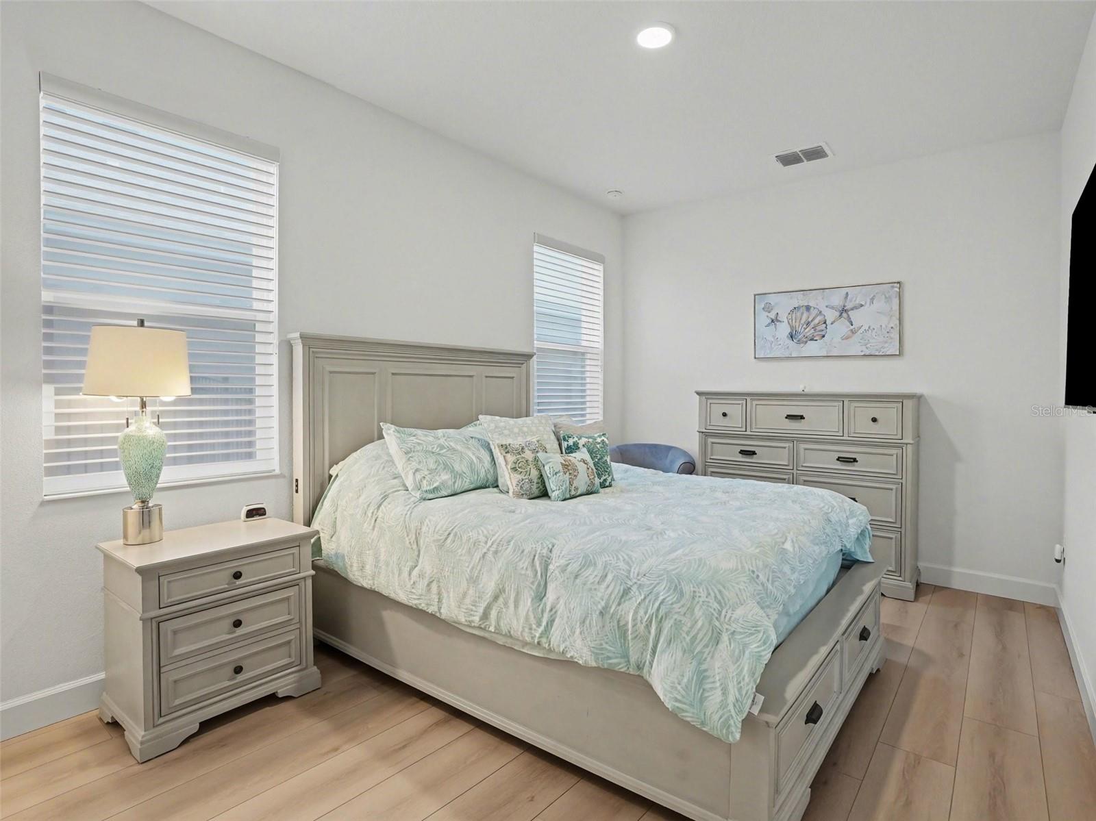 HAWKS OVERLOOK - Residential