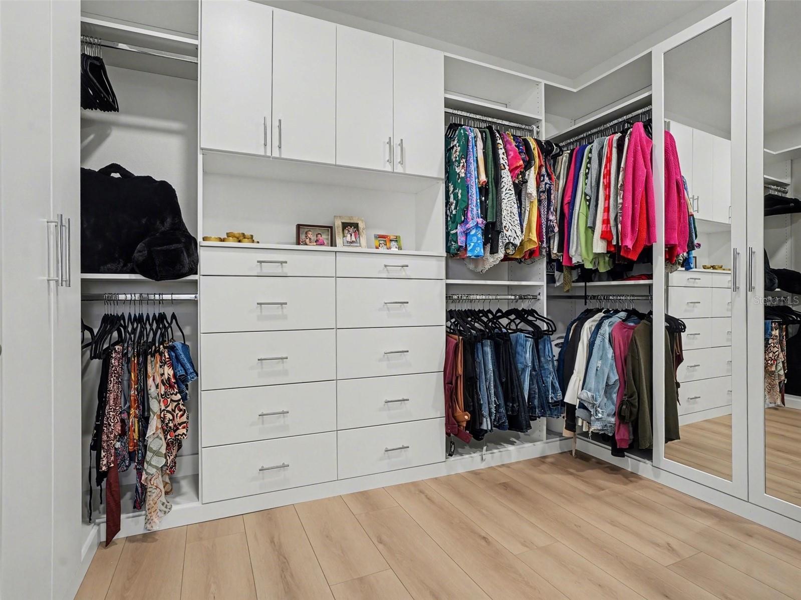 HAWKS OVERLOOK - Residential