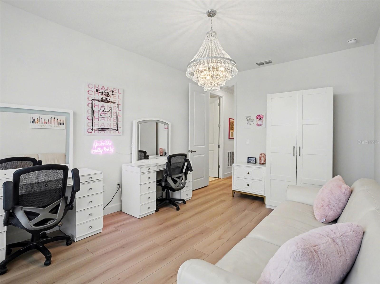 HAWKS OVERLOOK - Residential