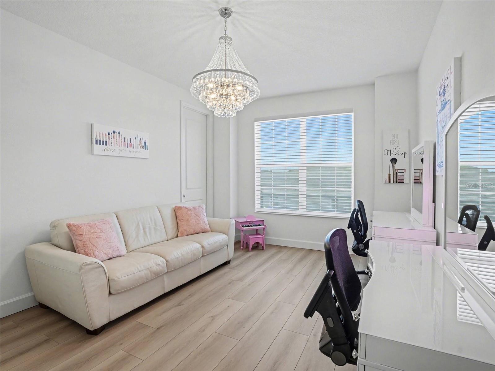 HAWKS OVERLOOK - Residential