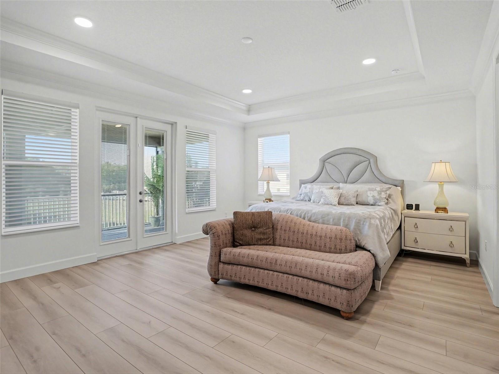 HAWKS OVERLOOK - Residential