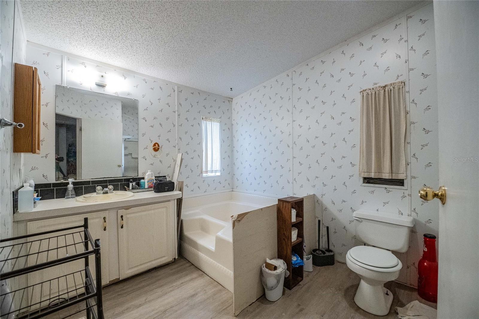 PINEVIEW ESTATES - Residential