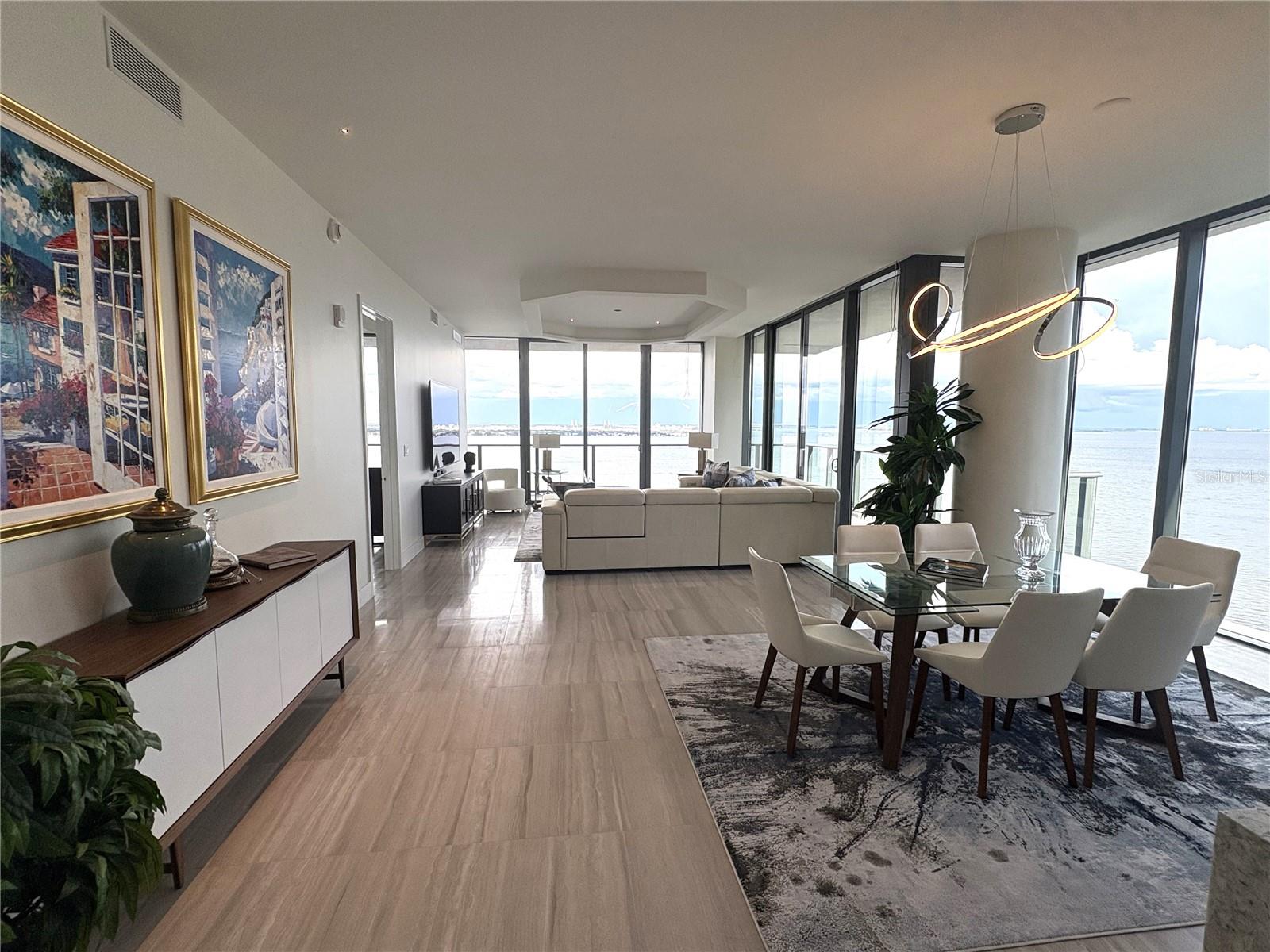 RITZ-CARLTON RESIDENCES - Residential Lease