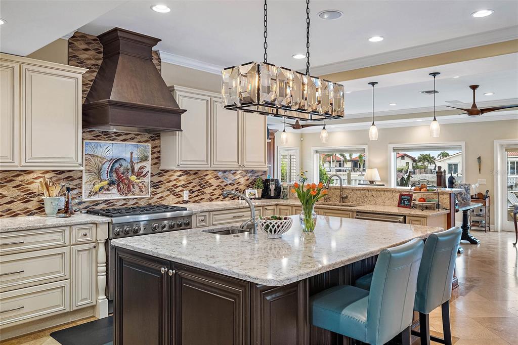 VENETIAN ISLES - Residential