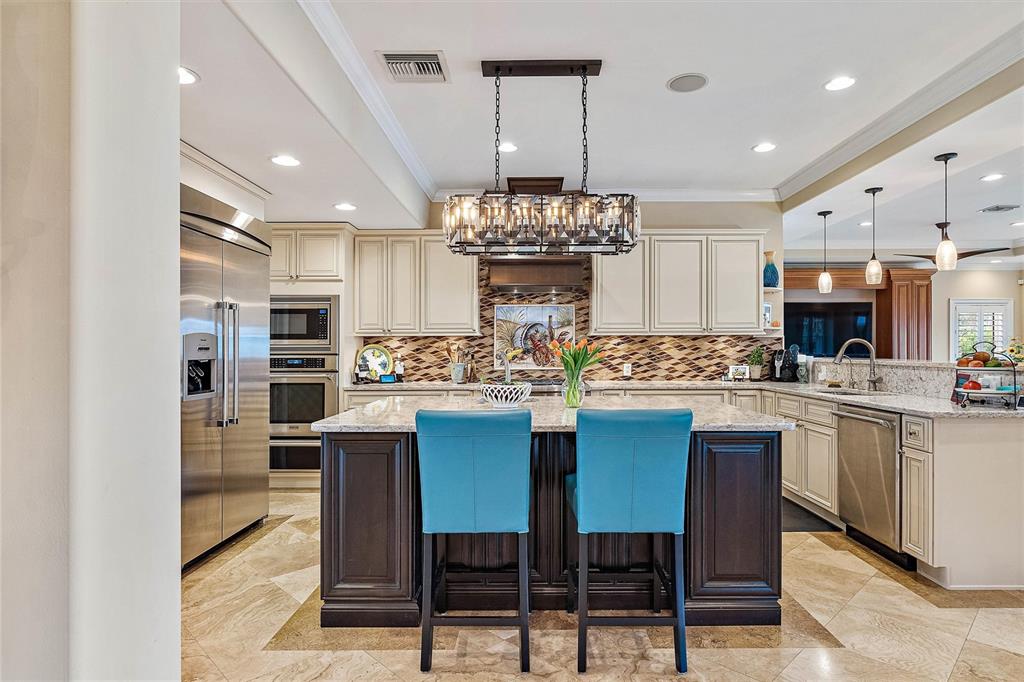 VENETIAN ISLES - Residential