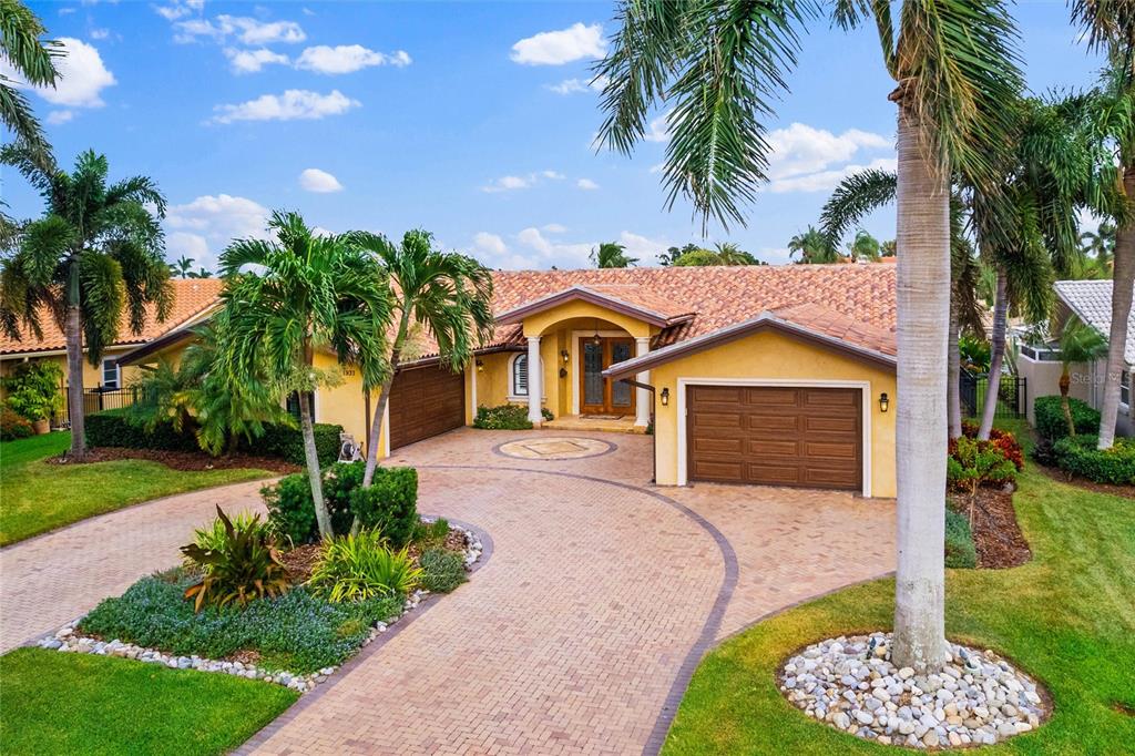 VENETIAN ISLES - Residential