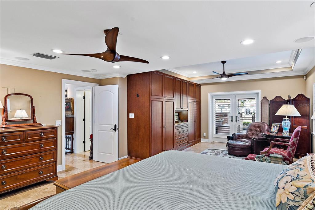 VENETIAN ISLES - Residential