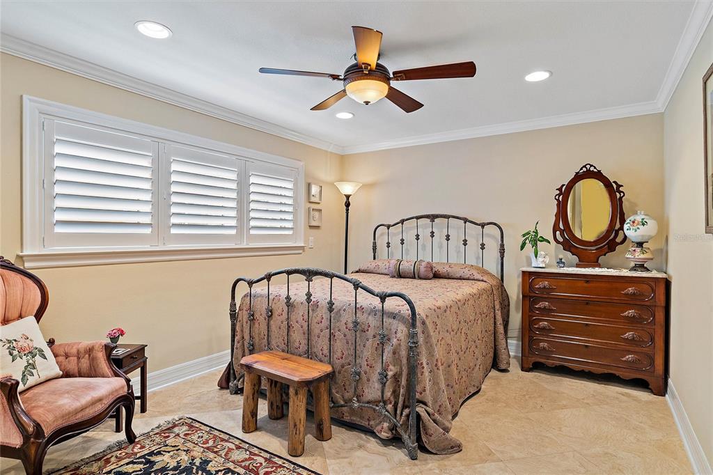 VENETIAN ISLES - Residential