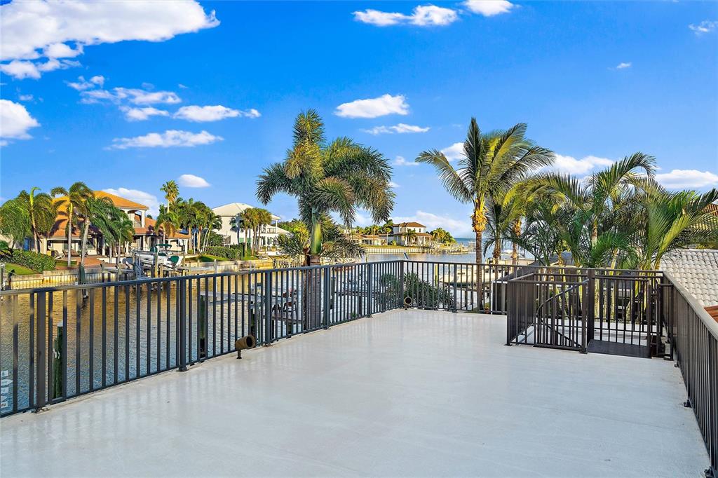 VENETIAN ISLES - Residential