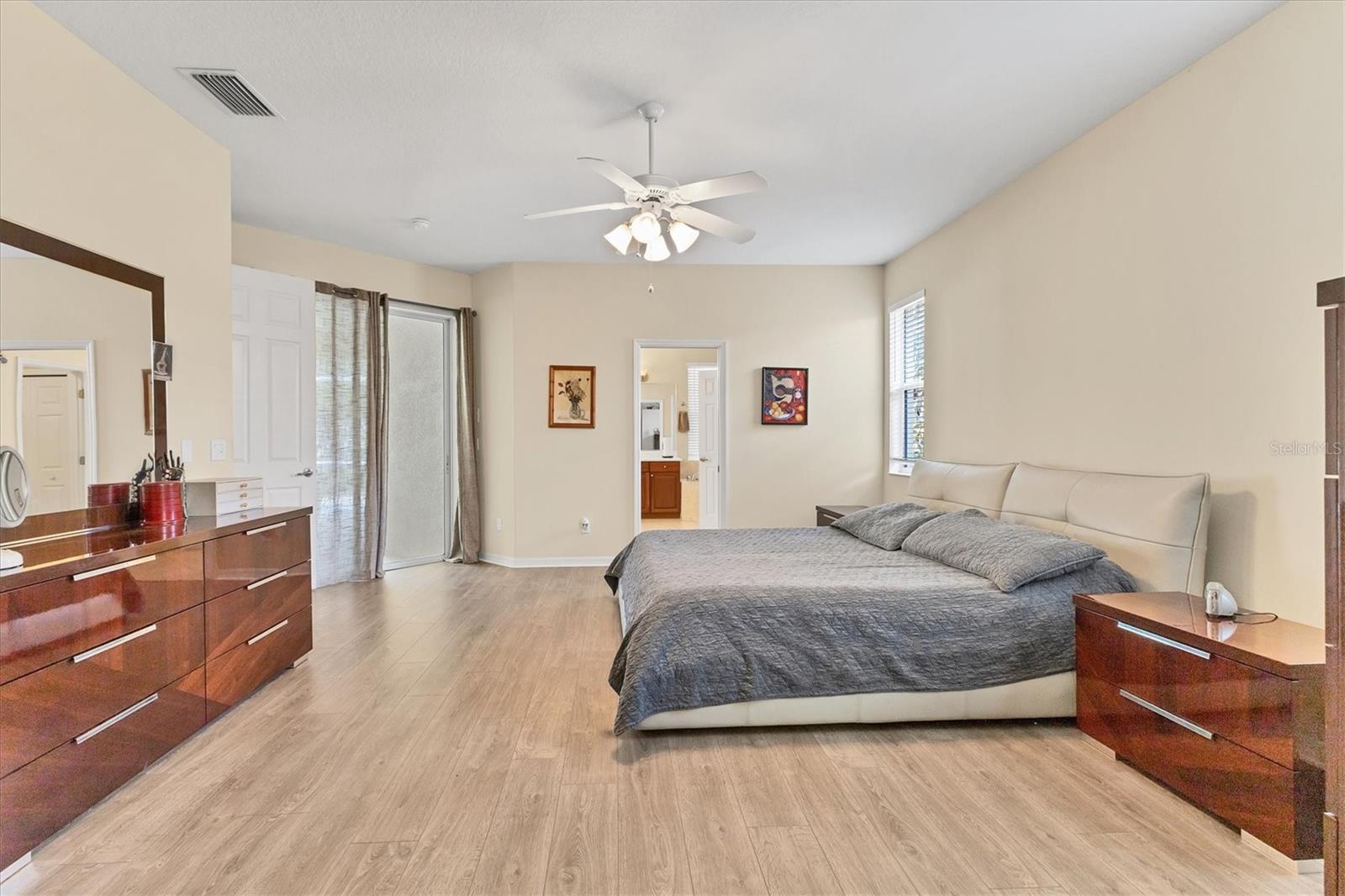 RIVER PLACE - Residential