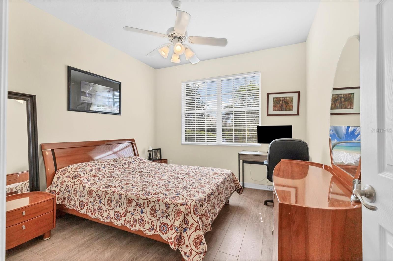 RIVER PLACE - Residential