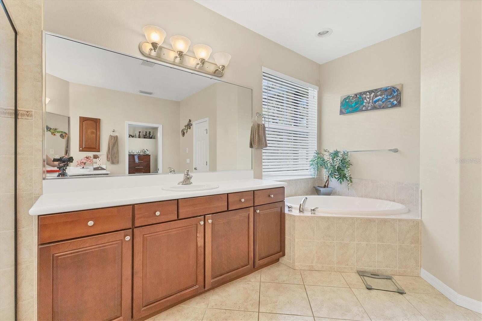 RIVER PLACE - Residential