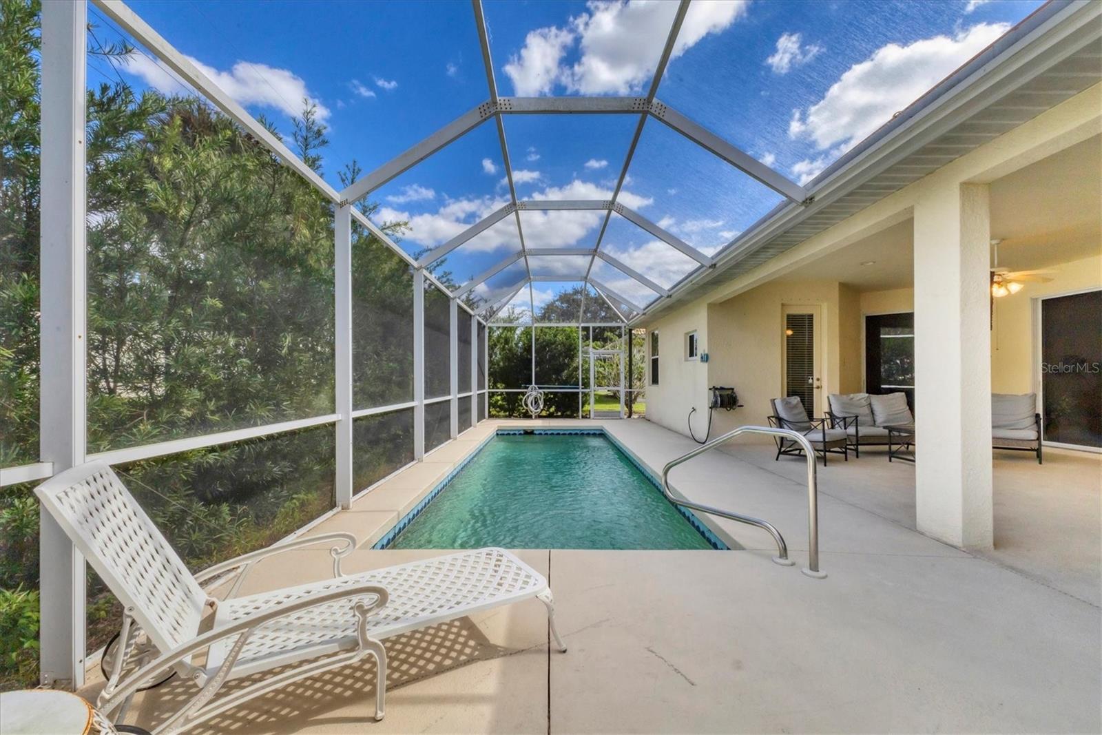 RIVER PLACE - Residential