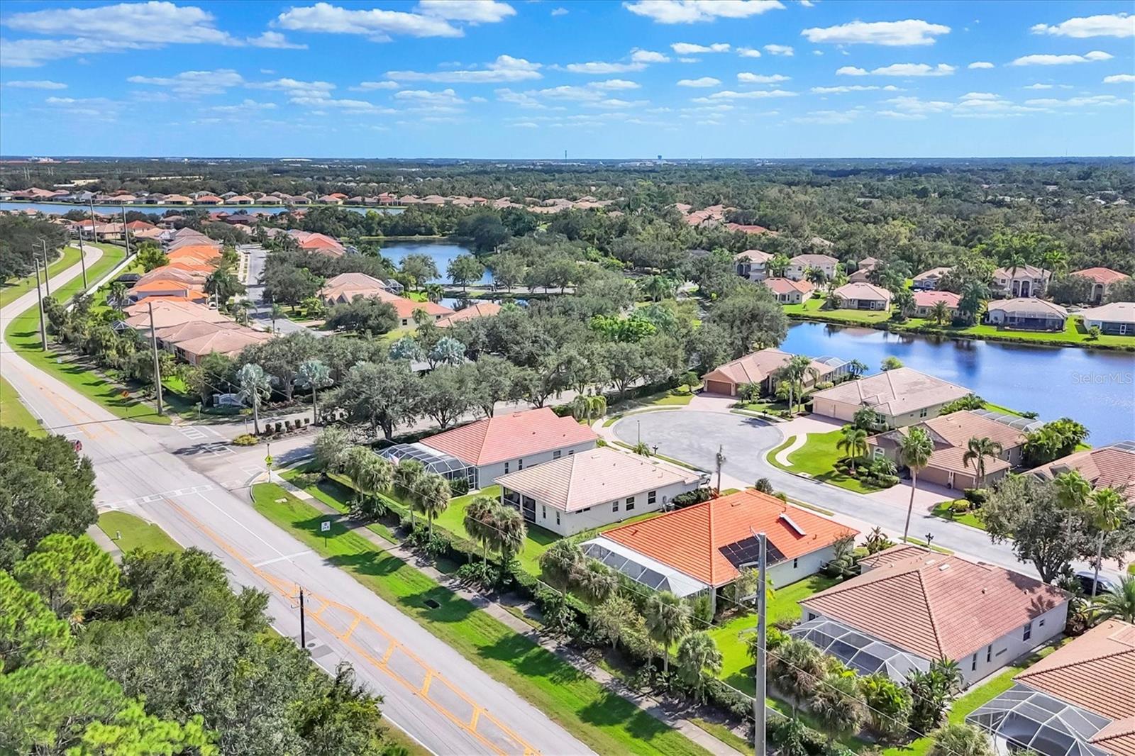 RIVER PLACE - Residential
