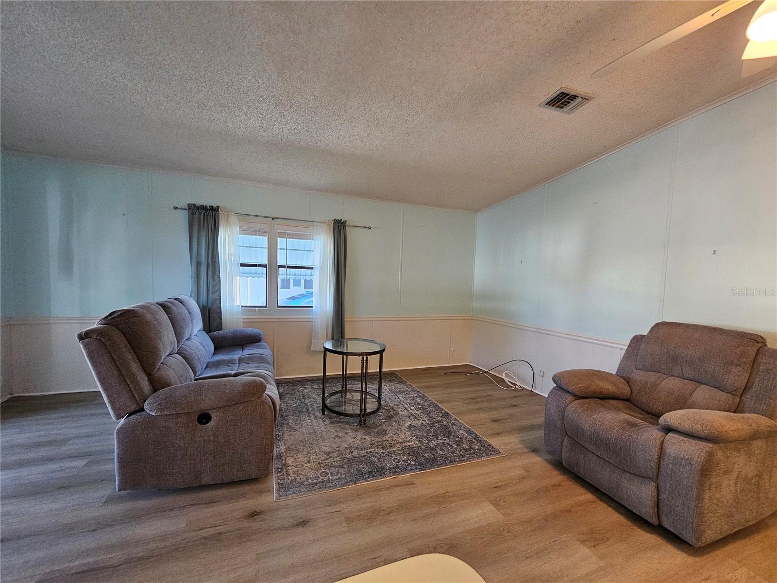 TERRA SIESTA MH CO-OP OR1352/1059 - Residential