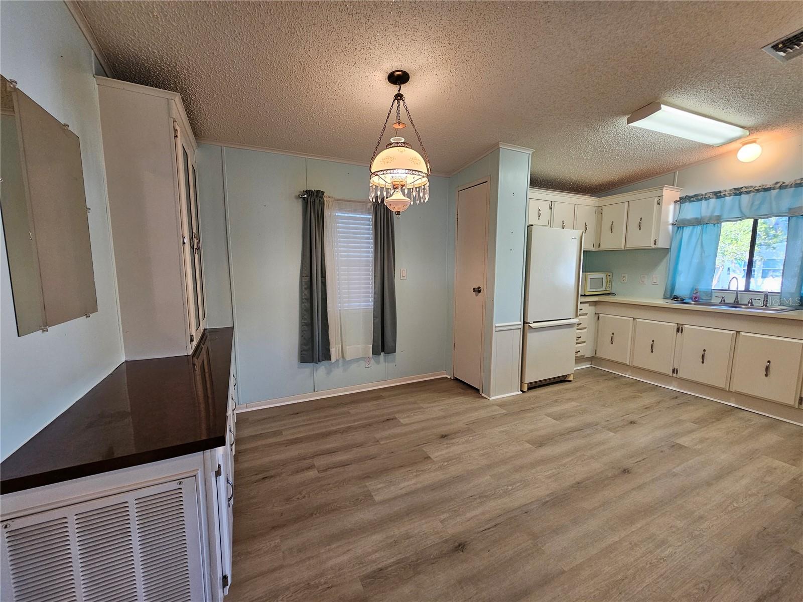 TERRA SIESTA MH CO-OP OR1352/1059 - Residential