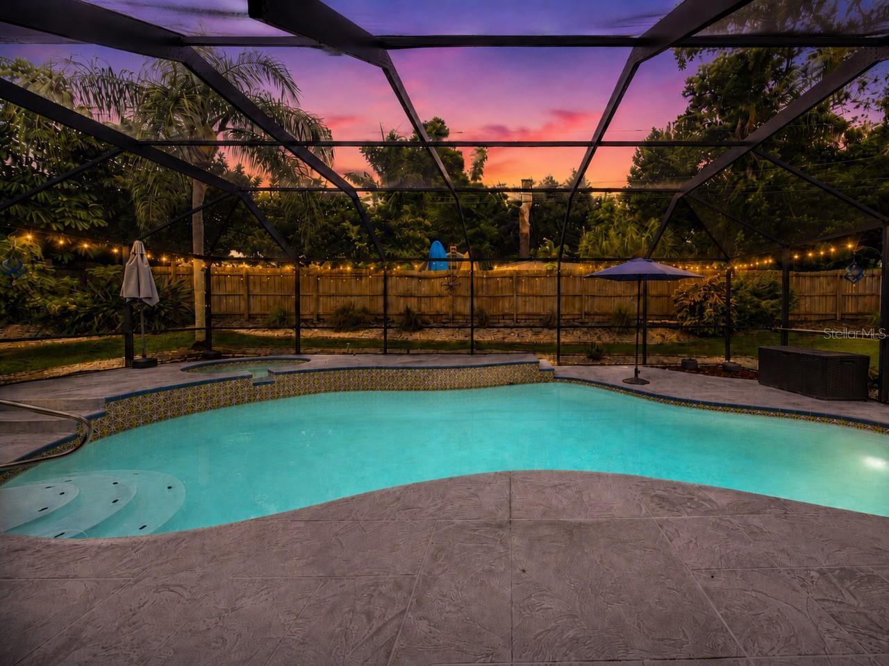1706 AVOCA DRIVE