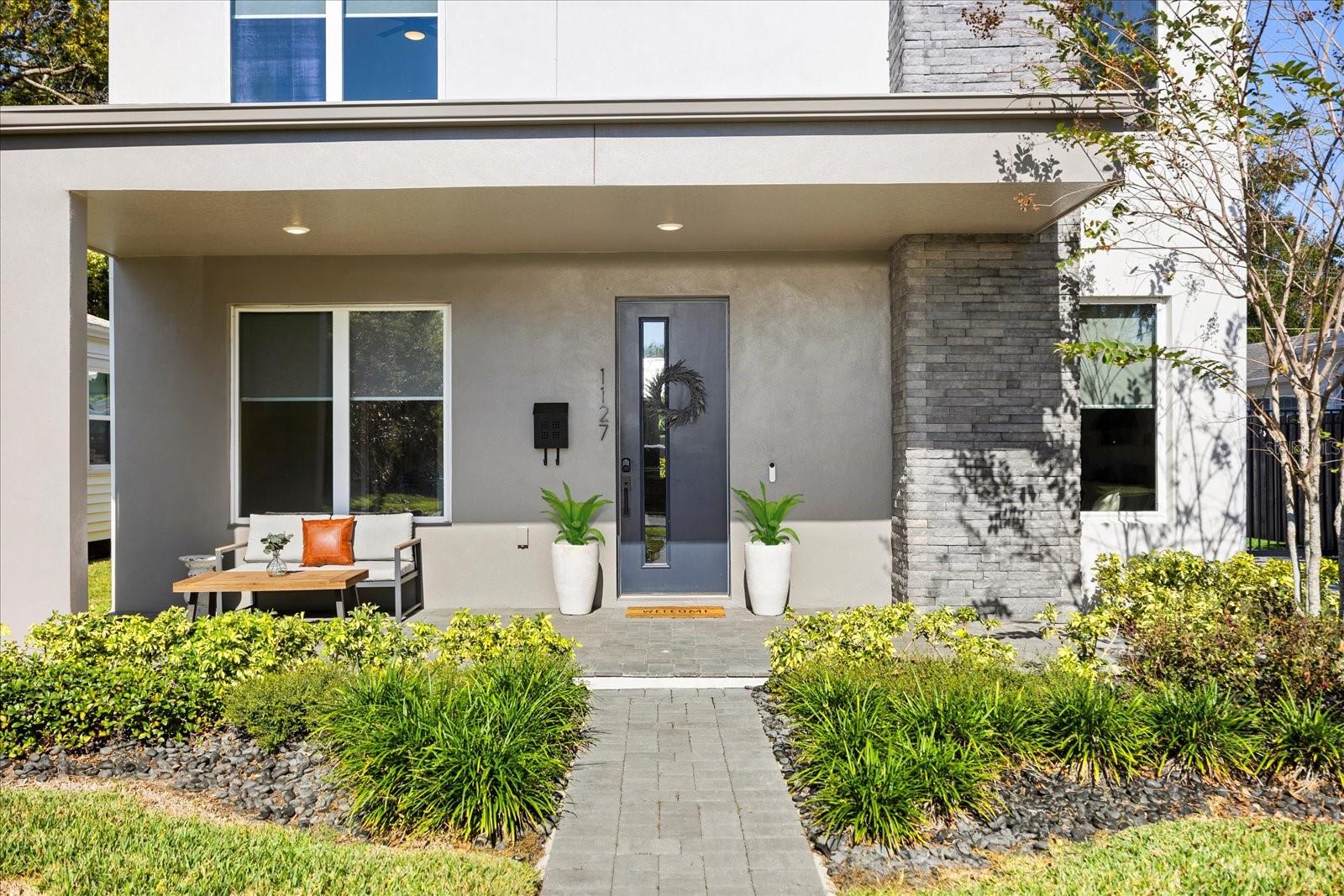 1127 W HARVARD STREET