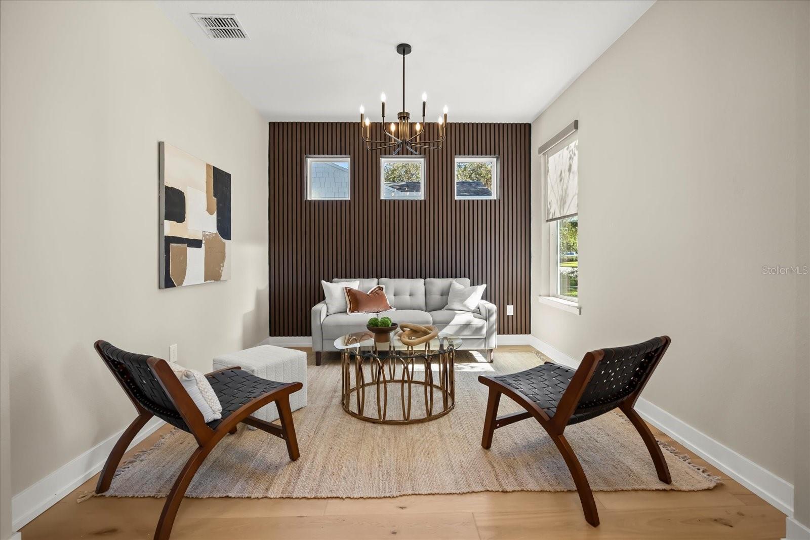 1127 W HARVARD STREET