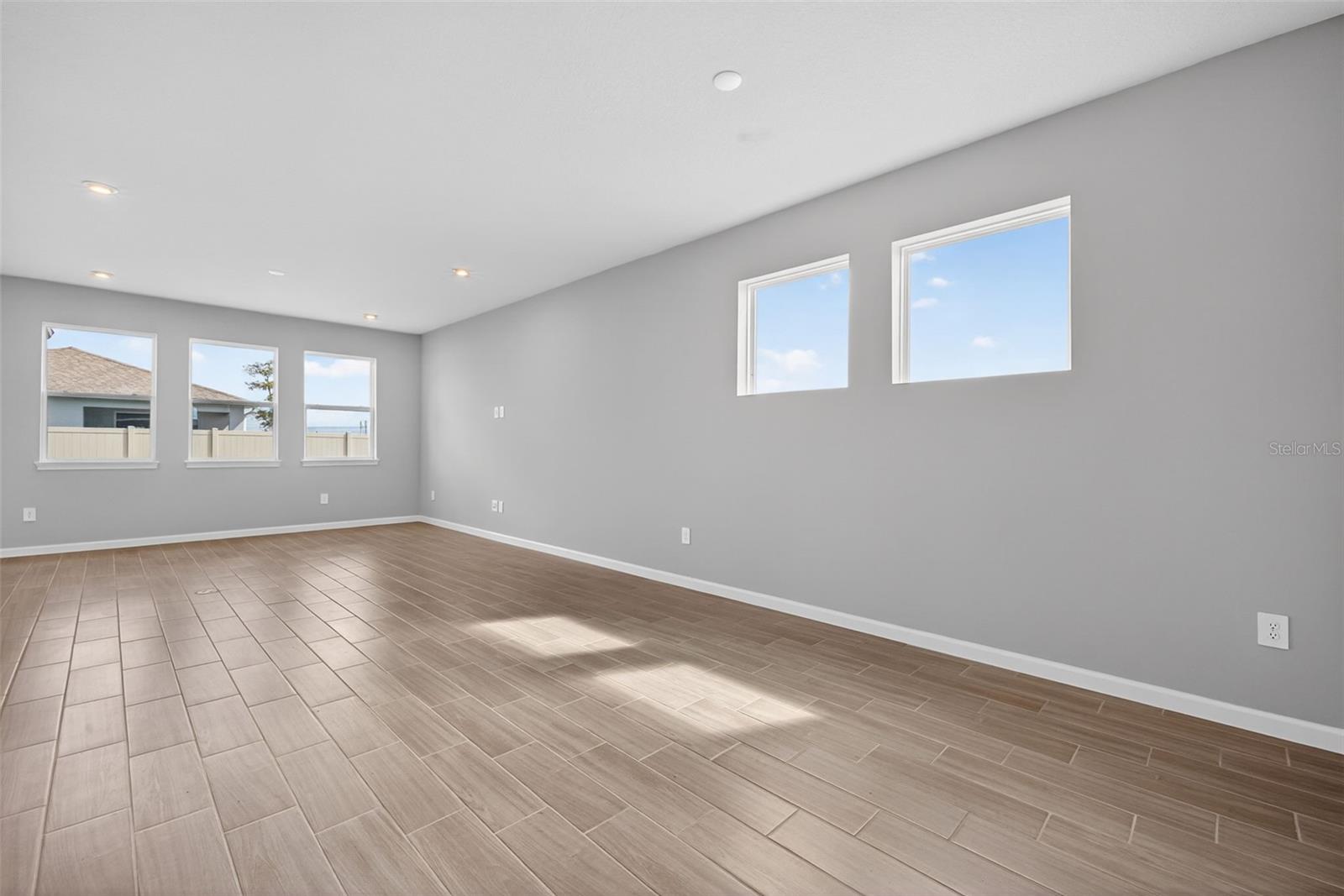 CROSSWIND RANCH - Residential