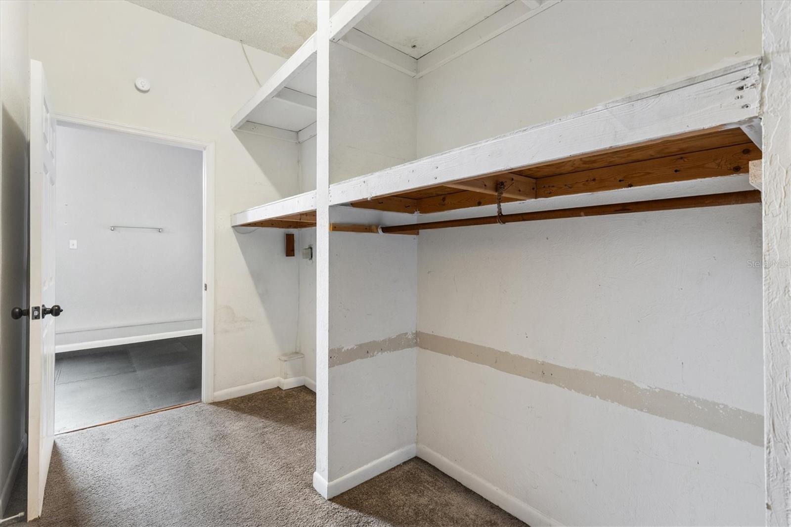 FRUITLAND PARK - Residential