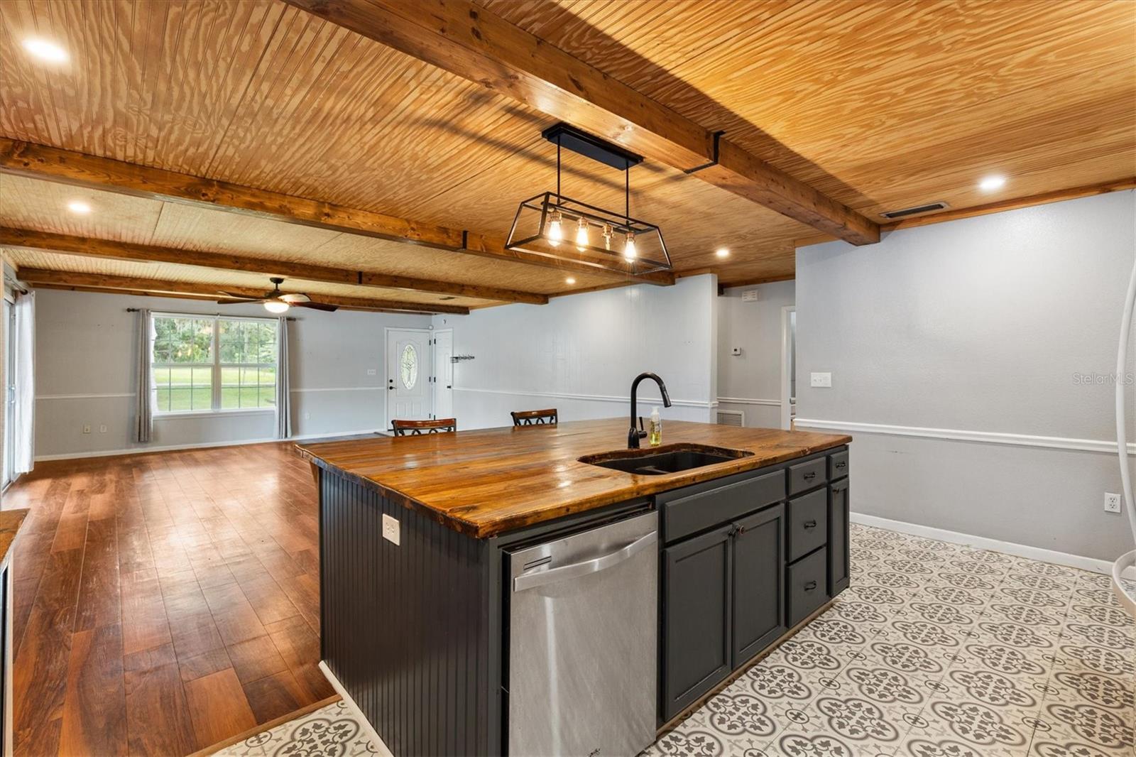 FRUITLAND PARK - Residential
