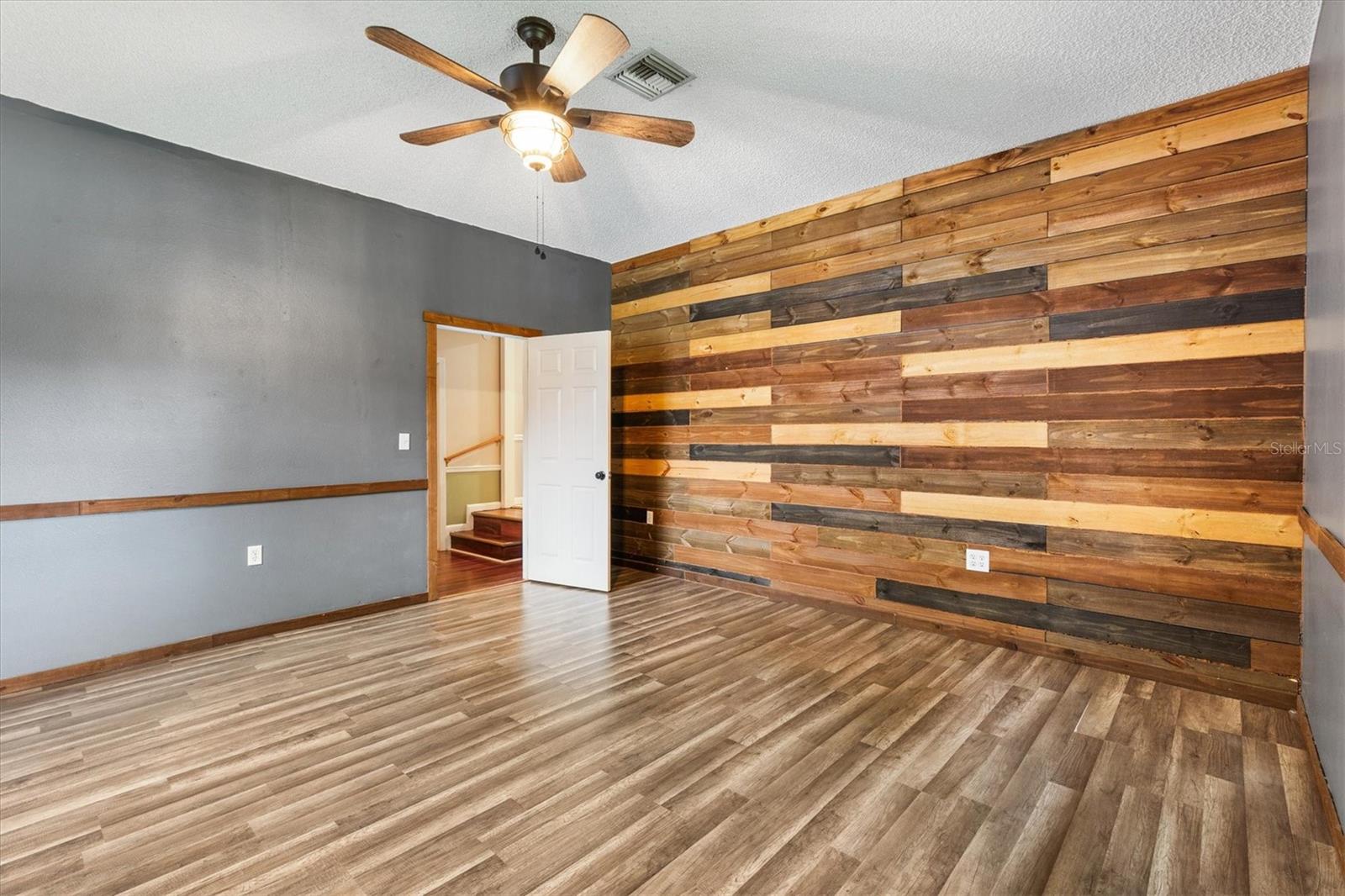 FRUITLAND PARK - Residential