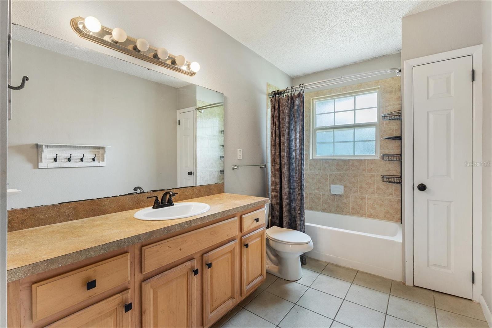 FRUITLAND PARK - Residential
