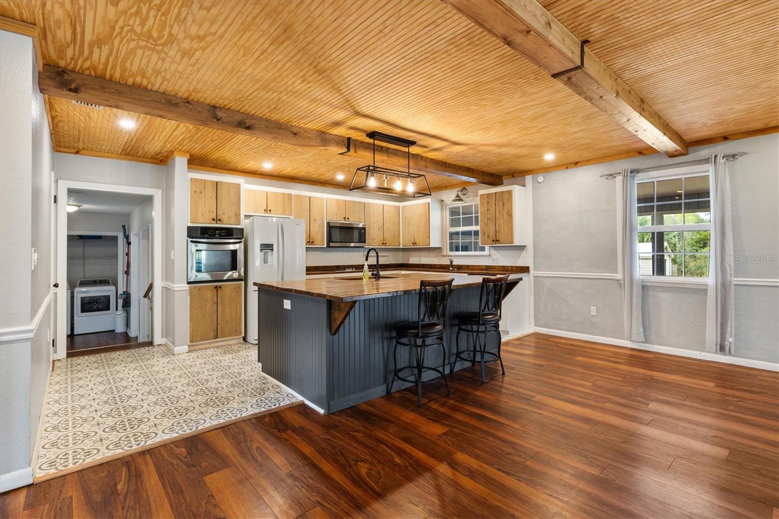 FRUITLAND PARK - Residential