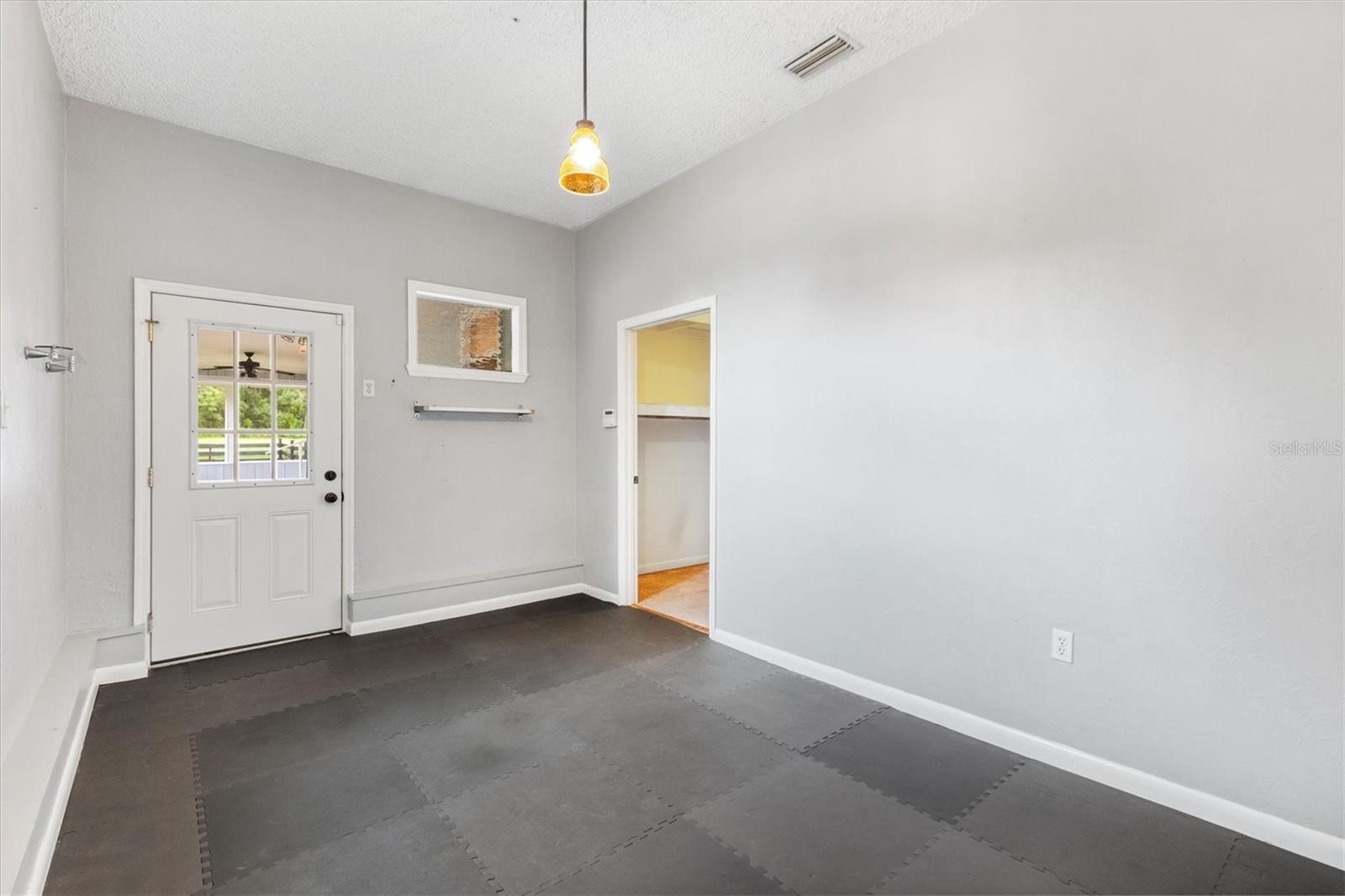 FRUITLAND PARK - Residential