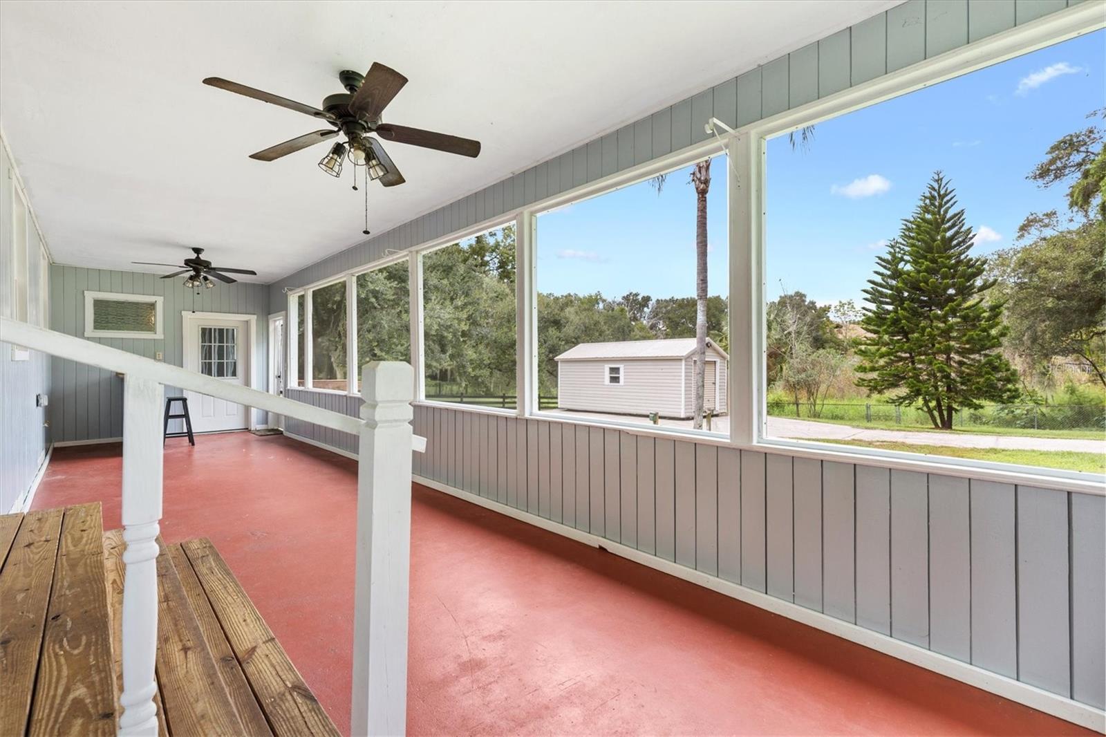 FRUITLAND PARK - Residential