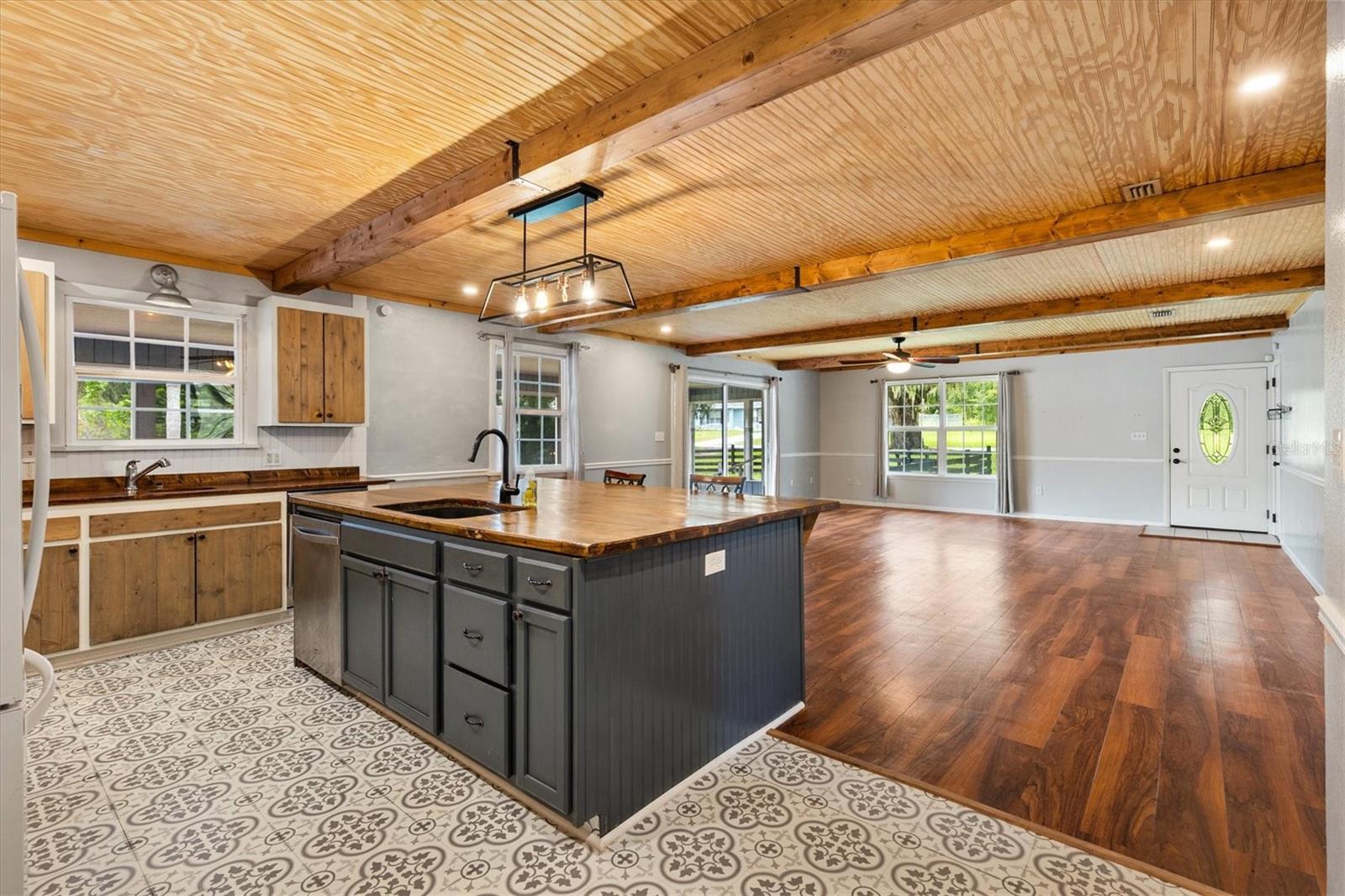 FRUITLAND PARK - Residential