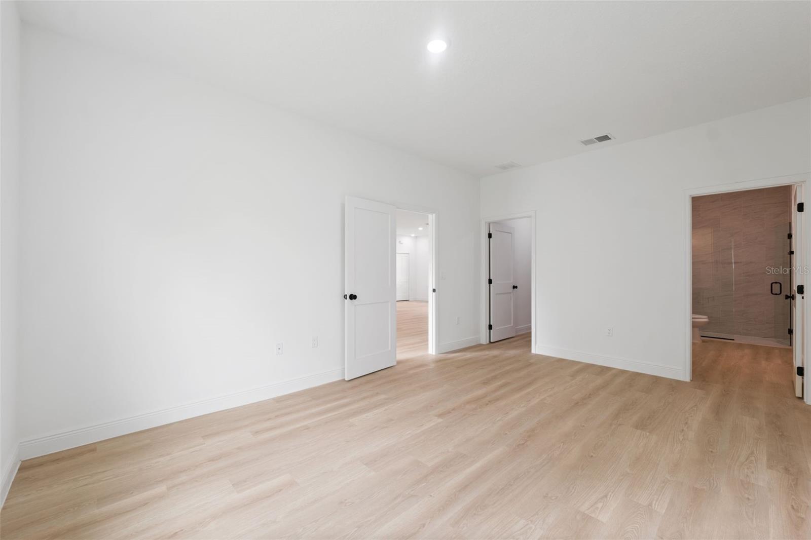 MARION OAKS 05 - Residential Lease