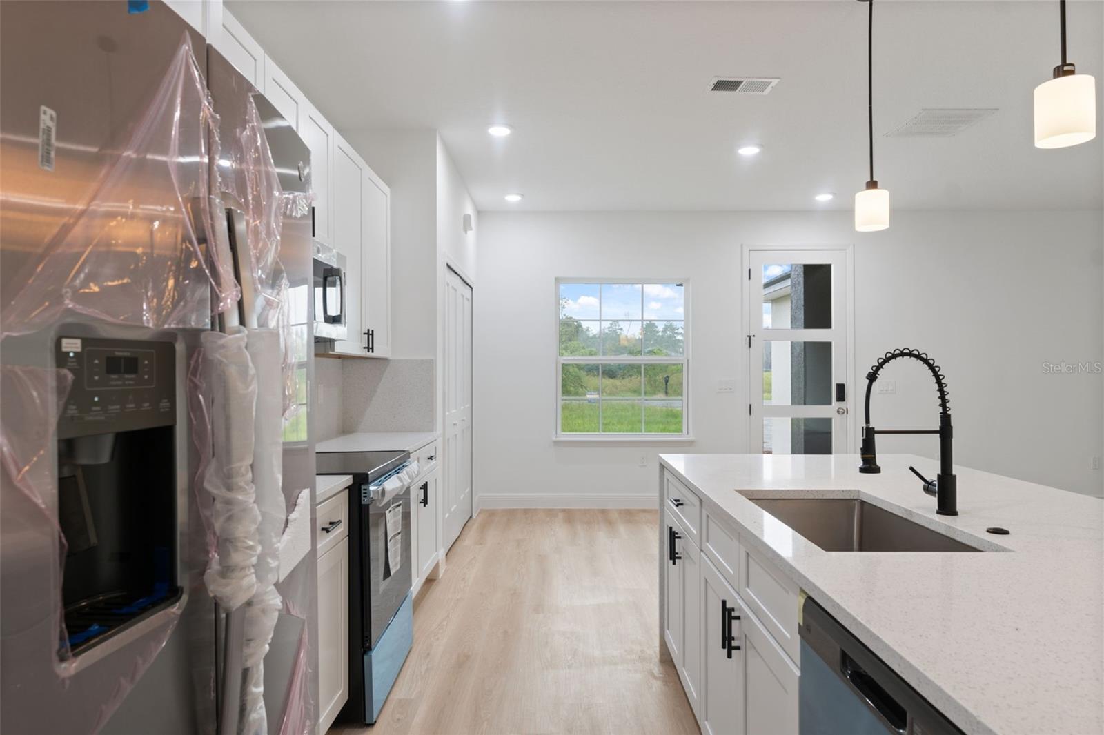 MARION OAKS 05 - Residential Lease