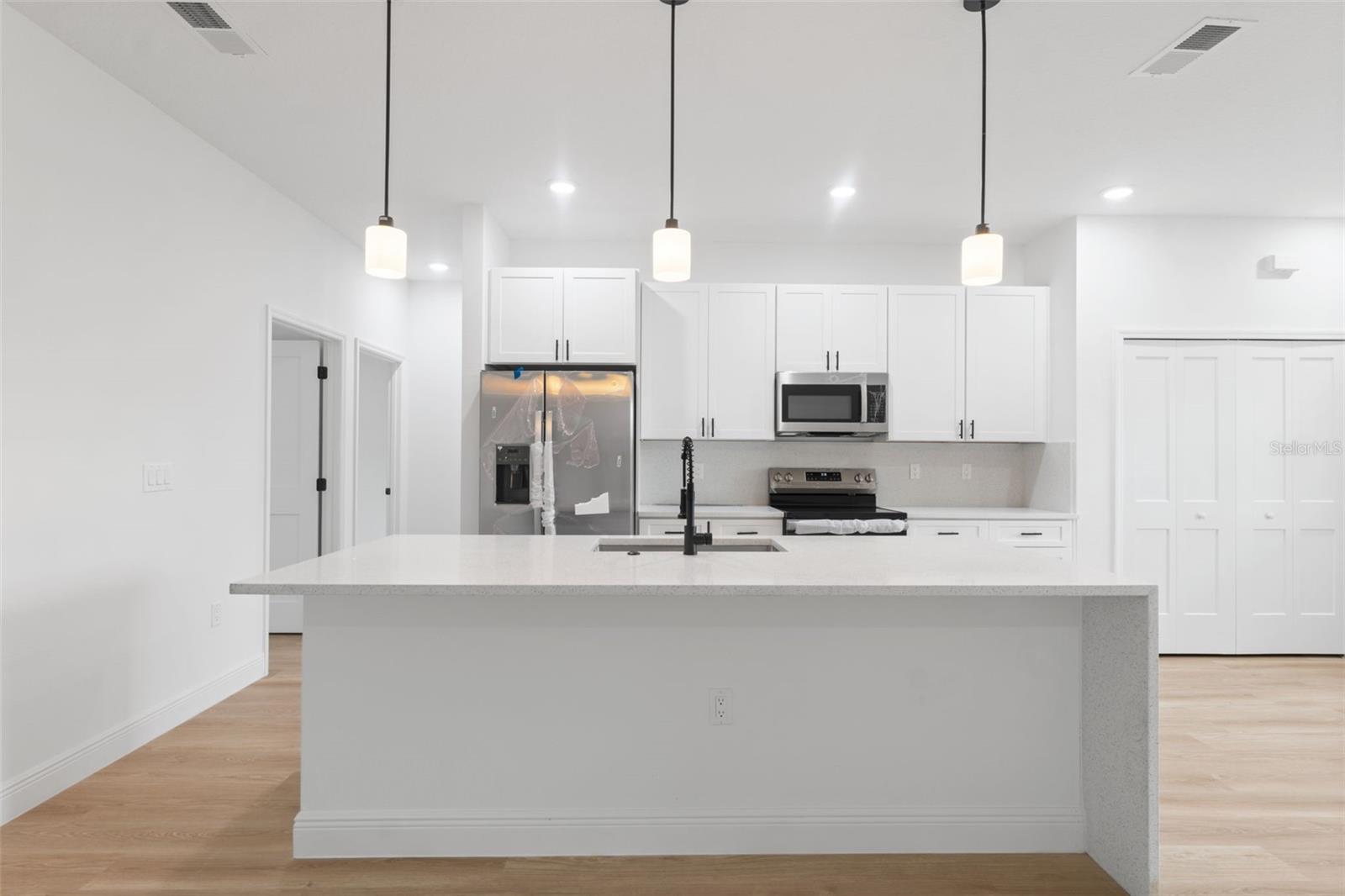 MARION OAKS 05 - Residential Lease