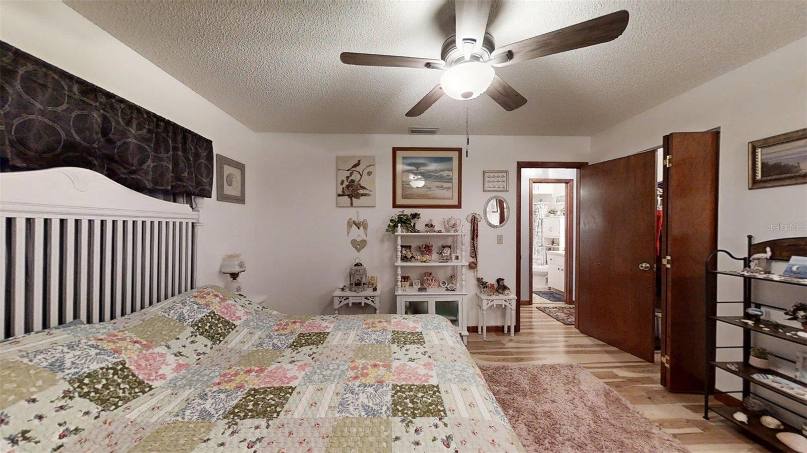 PALM CAY - Residential