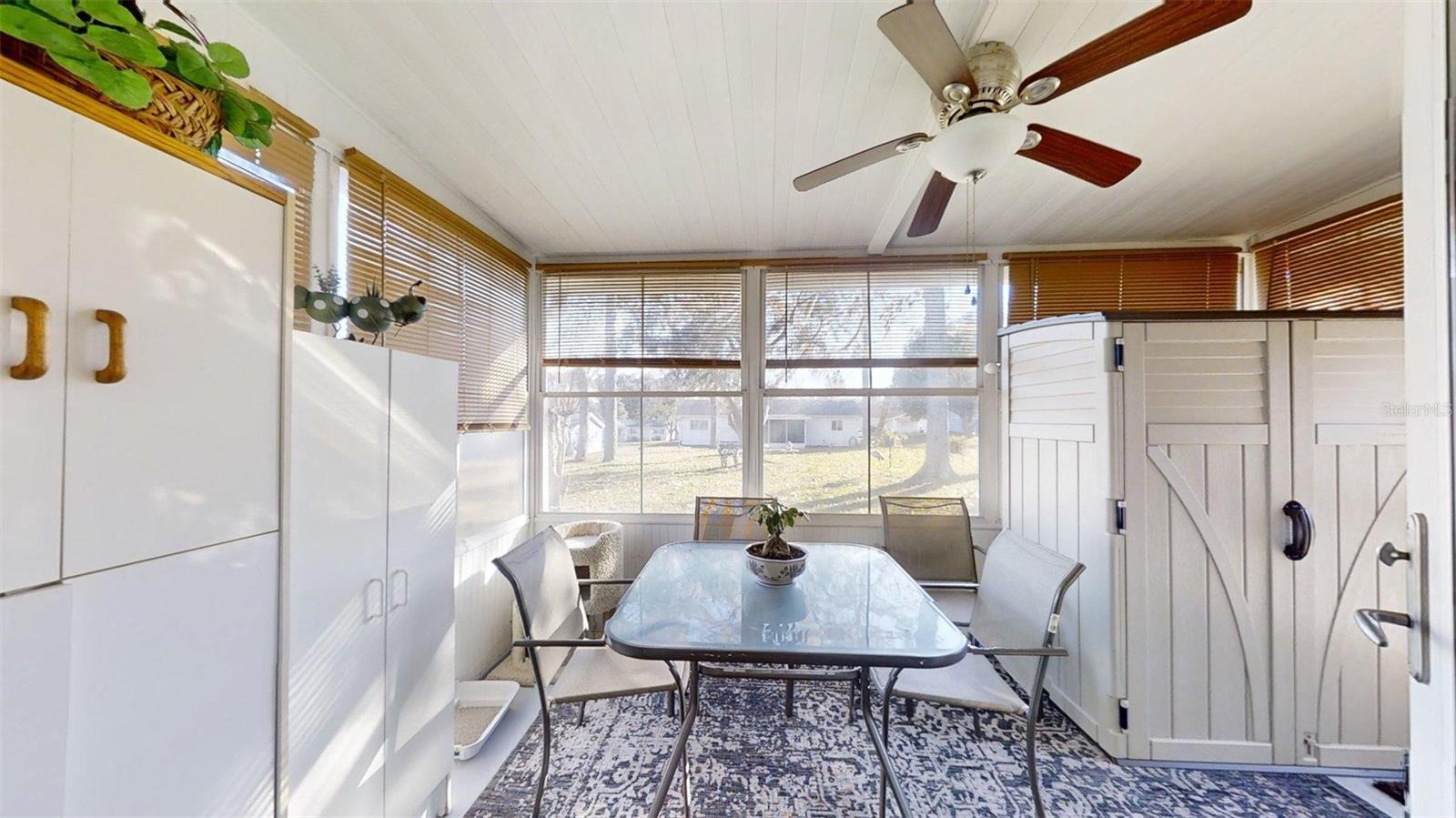 PALM CAY - Residential