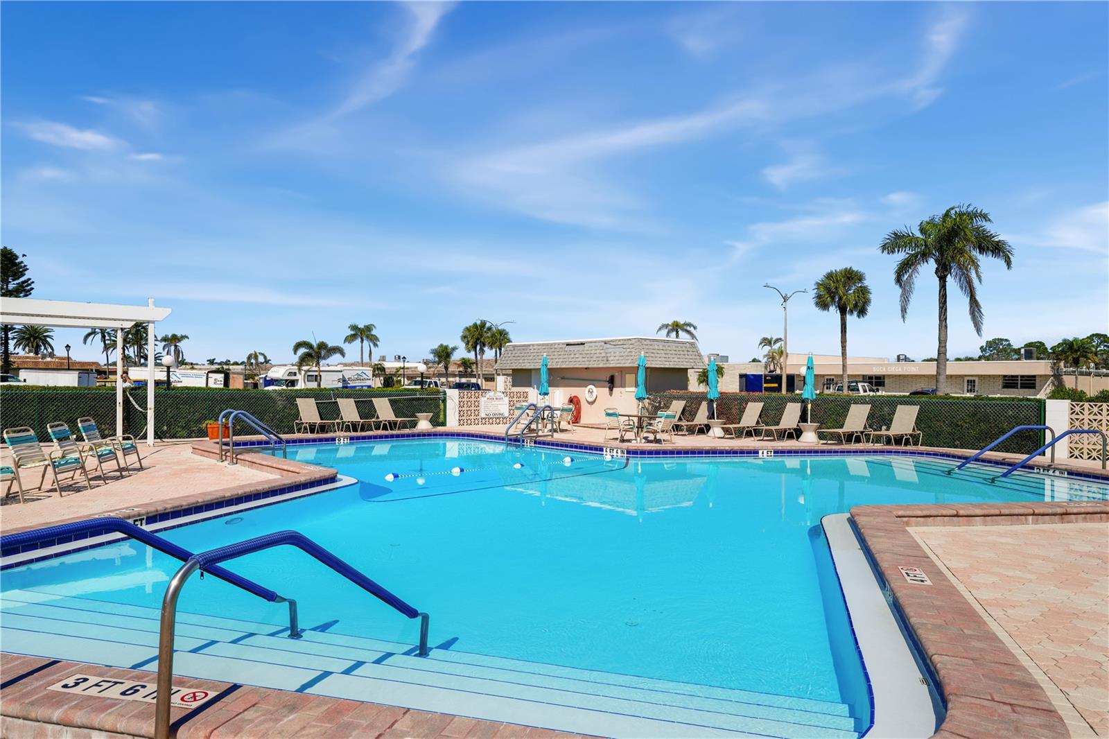 BOCA CIEGA POINT EAST - Residential