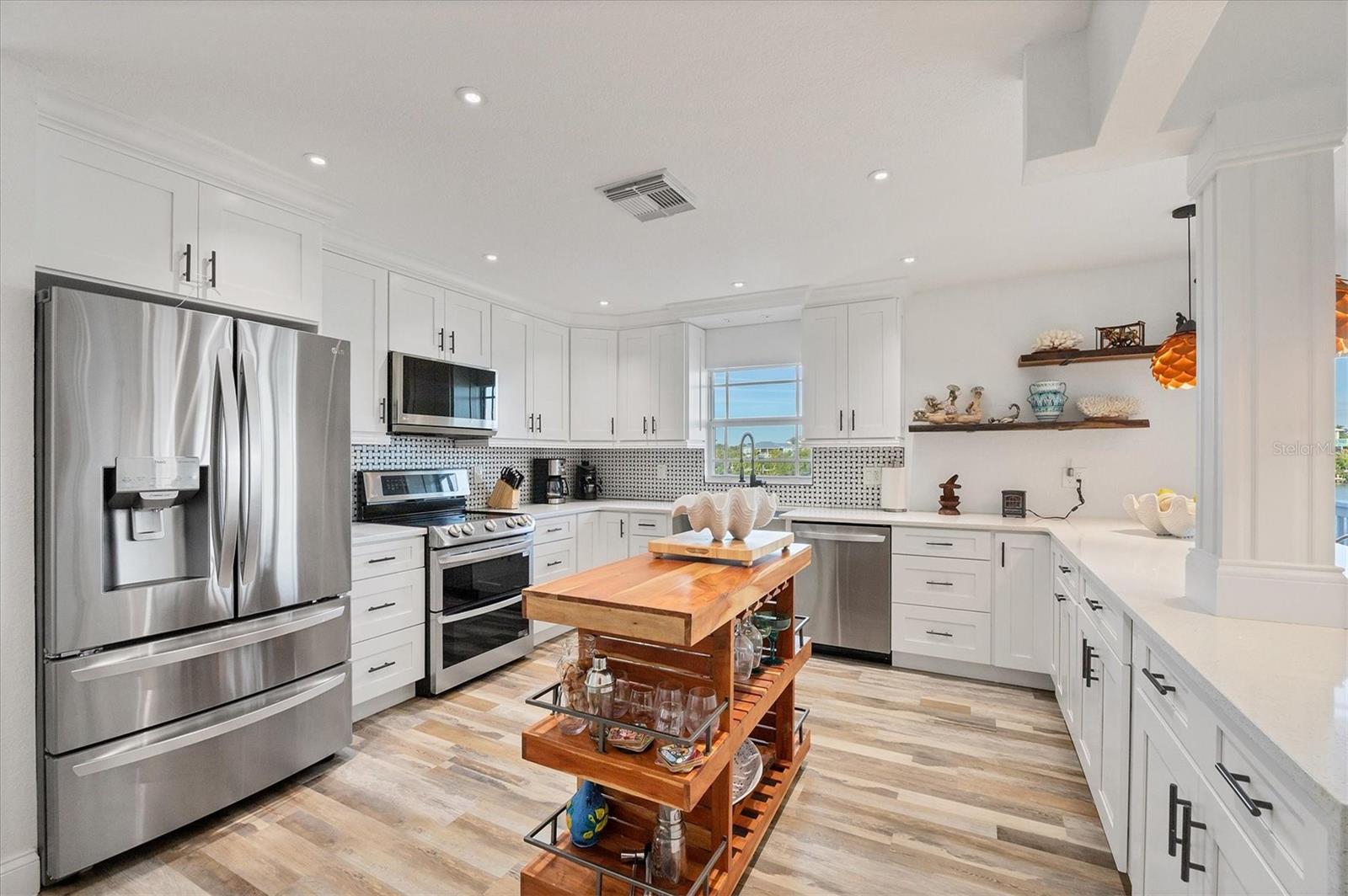 PALM ISLAND ESTATES UNIT 4 - Residential