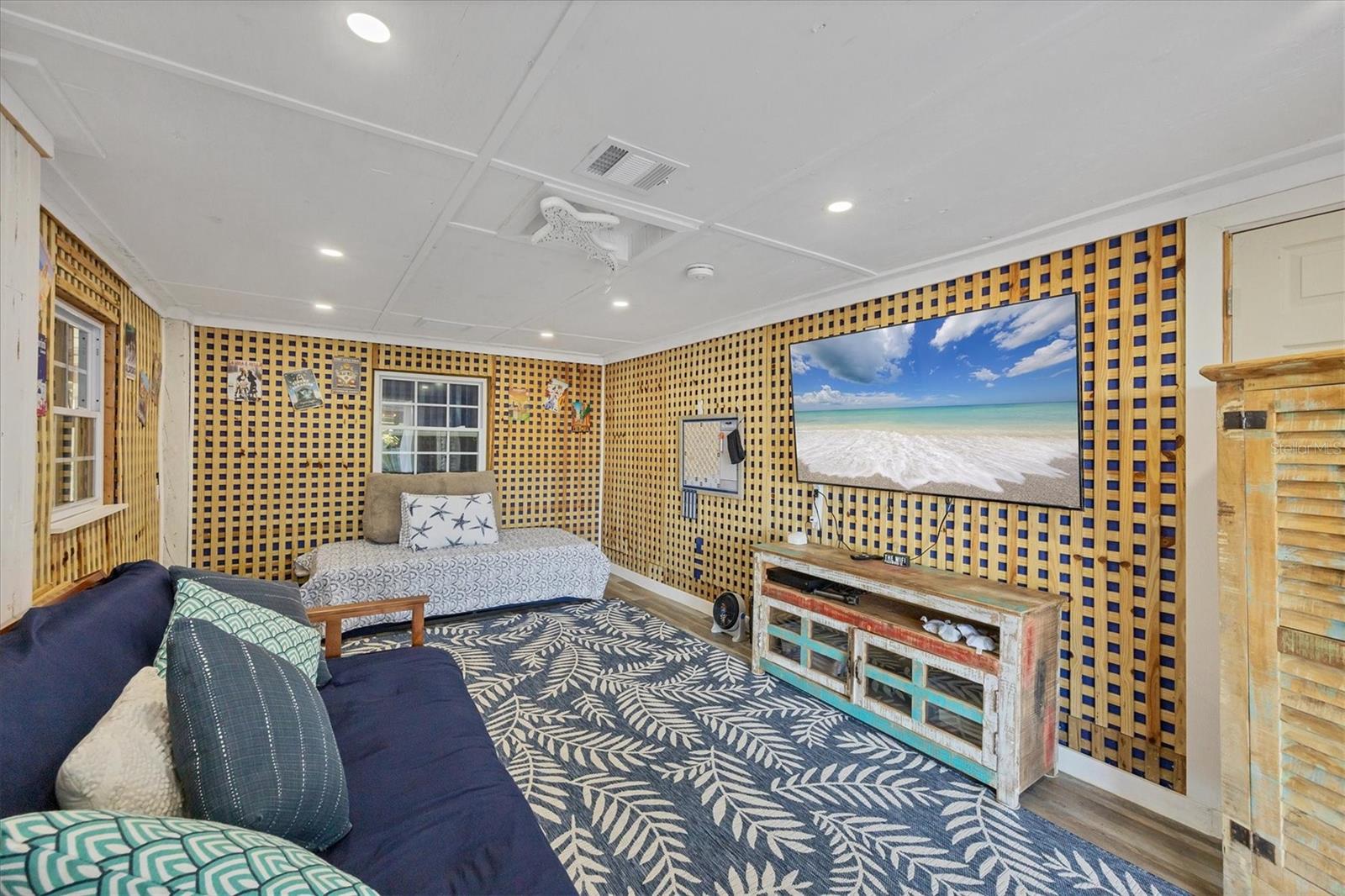 PALM ISLAND ESTATES UNIT 4 - Residential