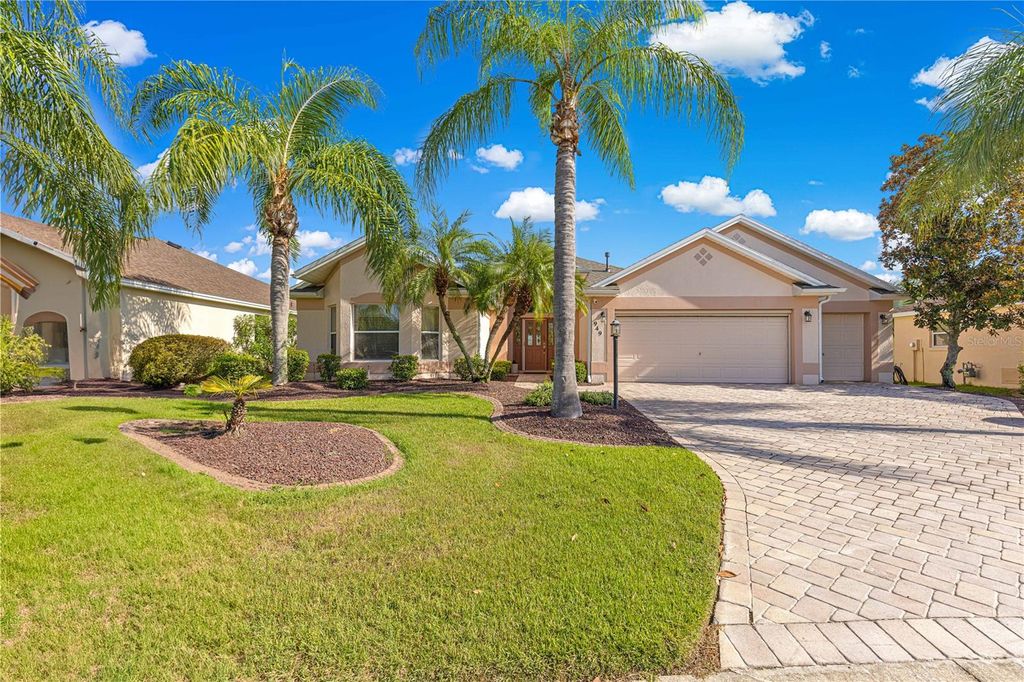 Photo of 949 Isle Of Palms Path, The Villages, FL 32162 (MLS # G5100660)