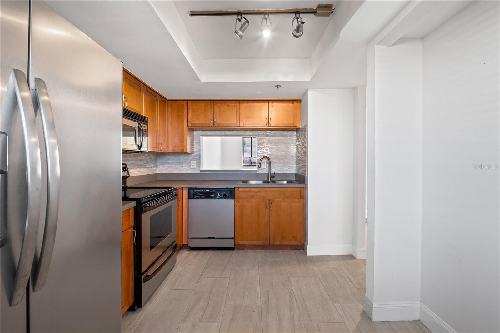 ONE LAUREL PLACE A CONDO - Residential