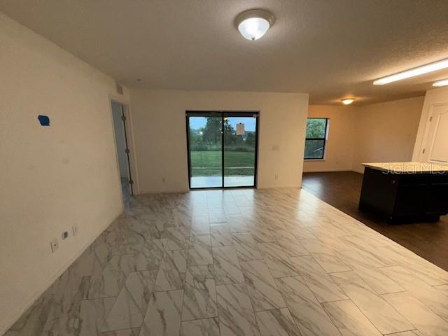 RIDGE DUNDEE - Residential