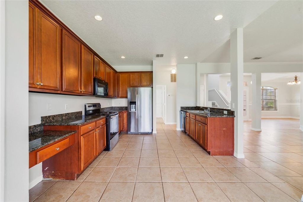 Photo of 2298 The Oaks Boulevard, Kissimmee, FL 34746 (MLS # O6377298)