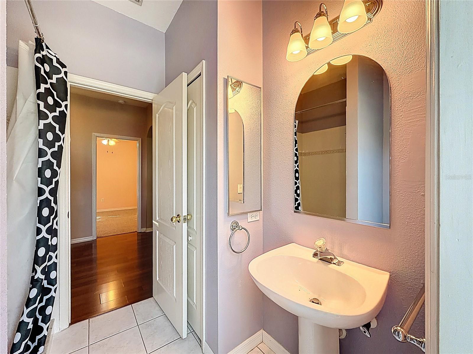 WESTWOOD LAKES PH 2A UNIT 2 - Residential Lease