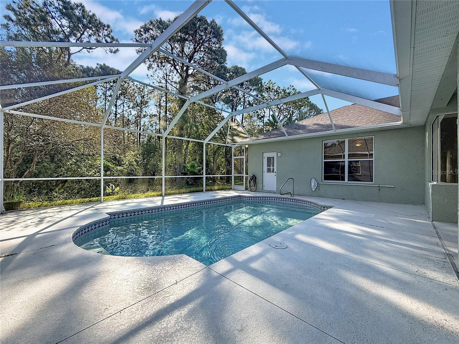 WESTWOOD LAKES PH 2A UNIT 2 - Residential Lease